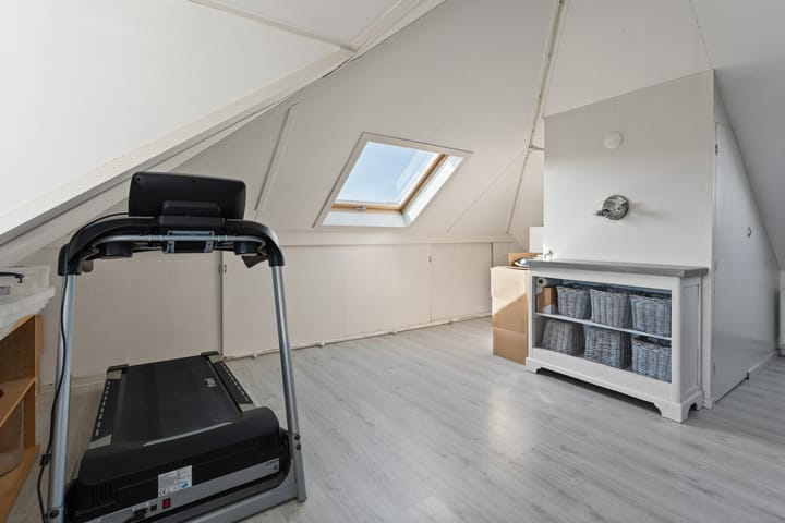 Photo 42 of Jaap ter Haarstraat 71