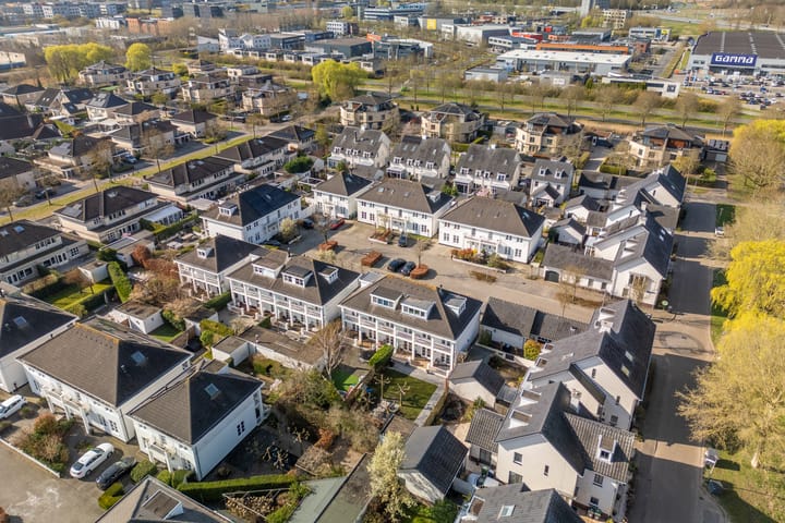 Photo 59 of Jaap ter Haarstraat 71