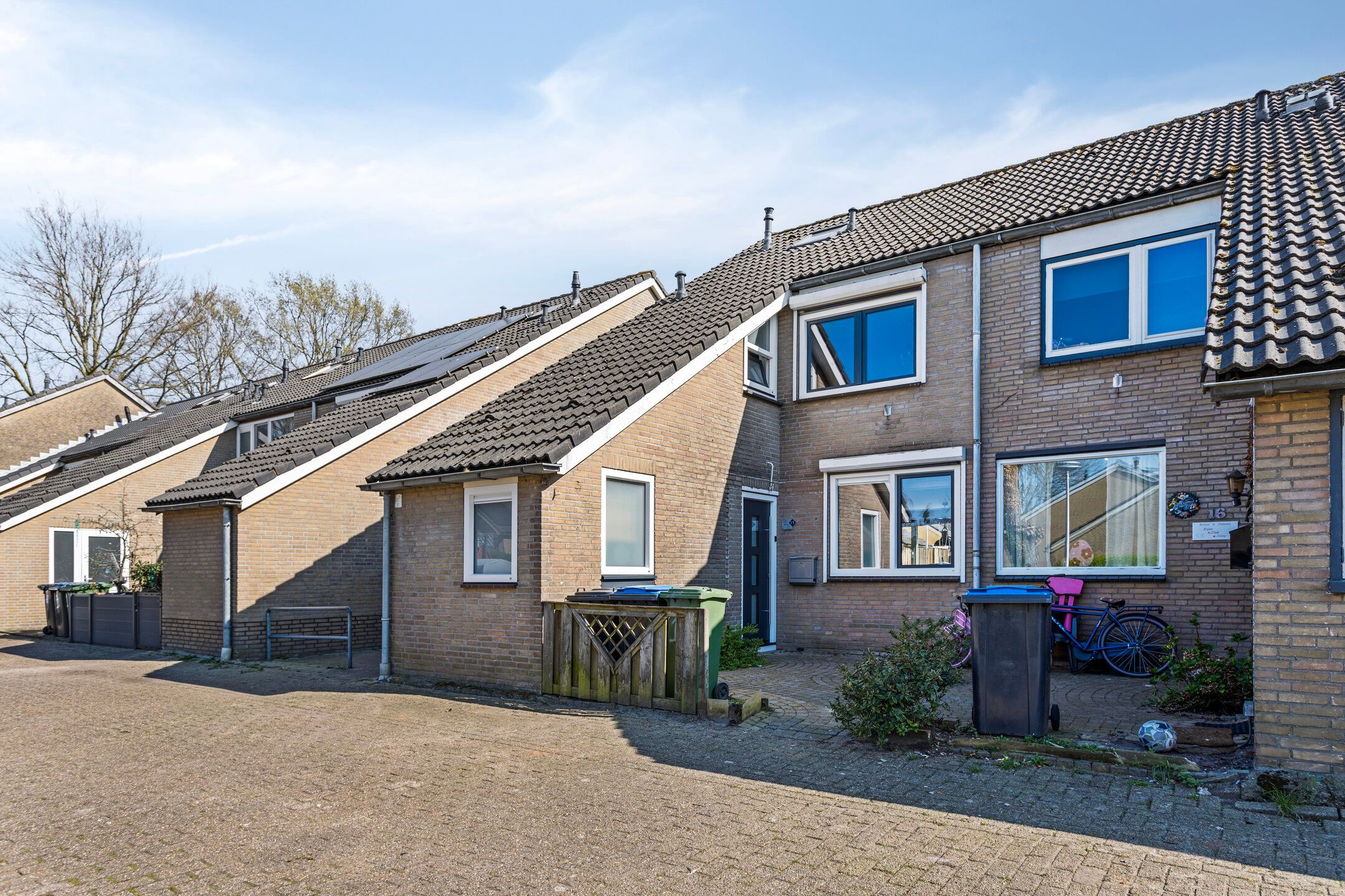 Foto 45 van Hof van Voorne 15