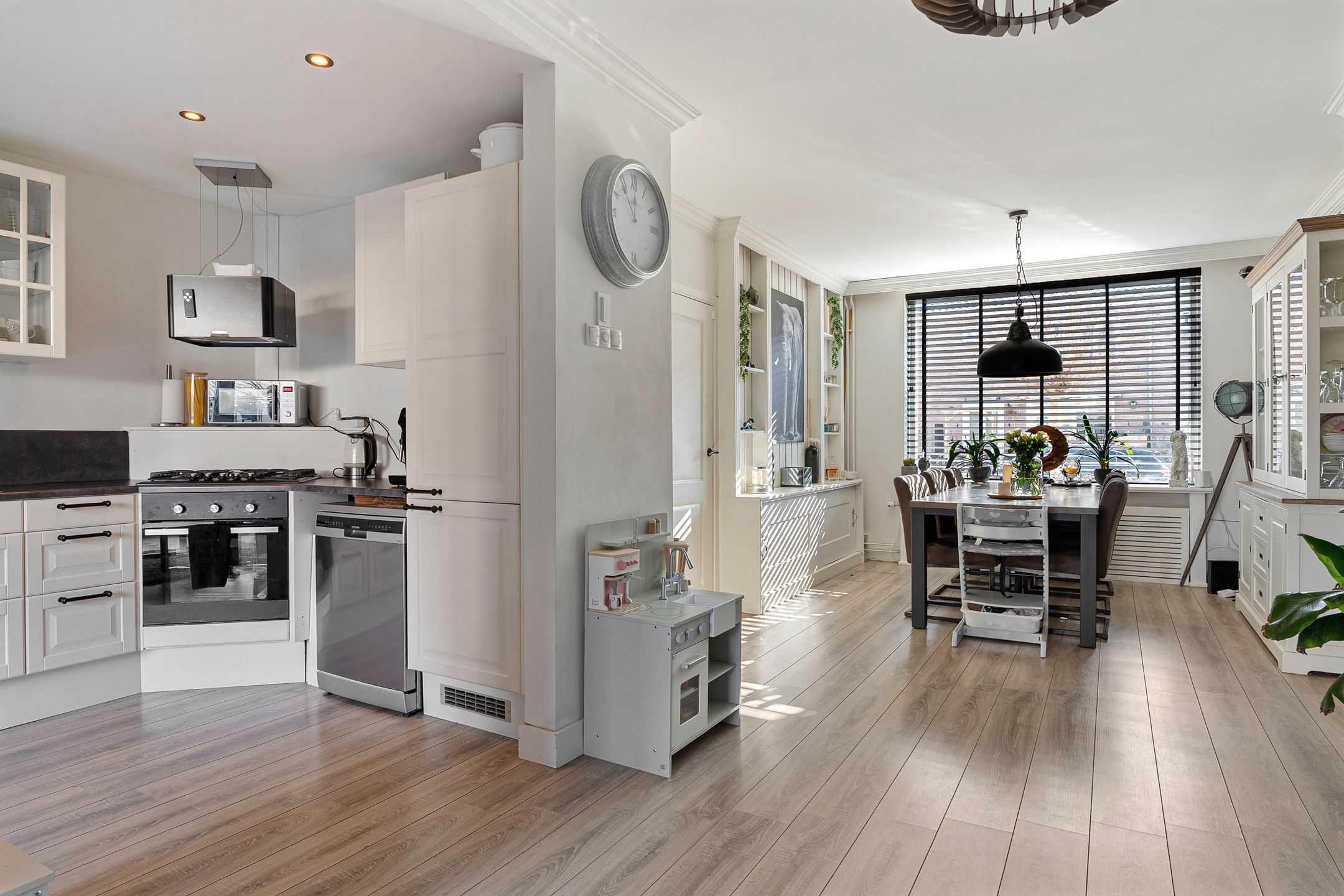 Foto 21 van Van Ostadestraat 19