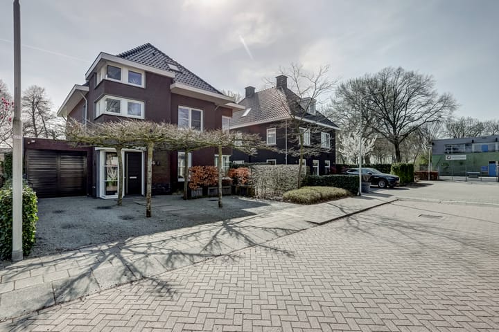 Foto 4 van Lindenhorst 14