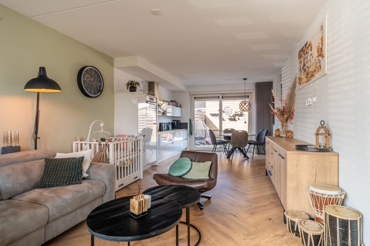 Foto 28 van Delfstraat 55