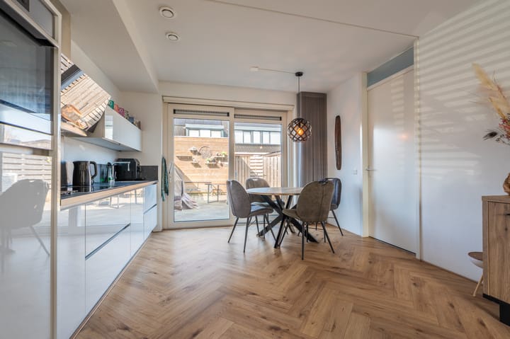 Foto 30 van Delfstraat 55