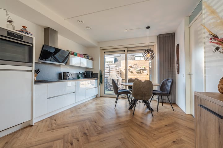 Foto 31 van Delfstraat 55