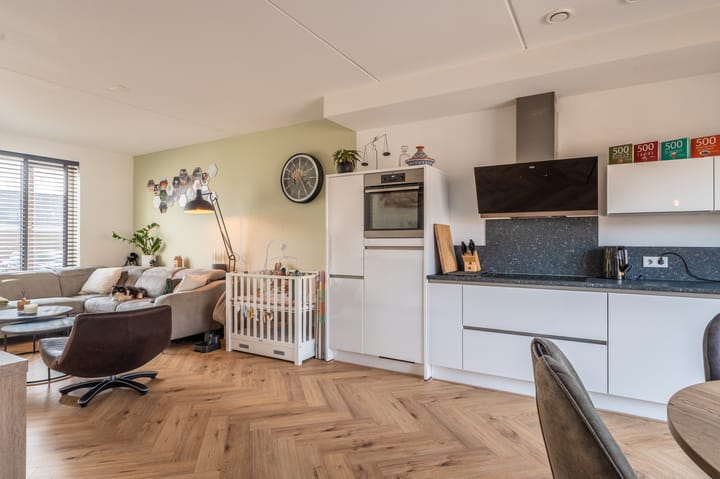 Foto 32 van Delfstraat 55