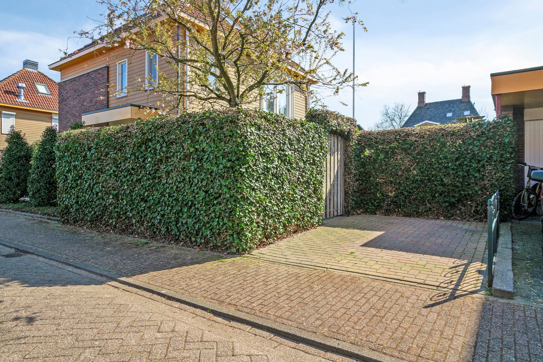 Foto 60 van Koos Veraartstraat 16