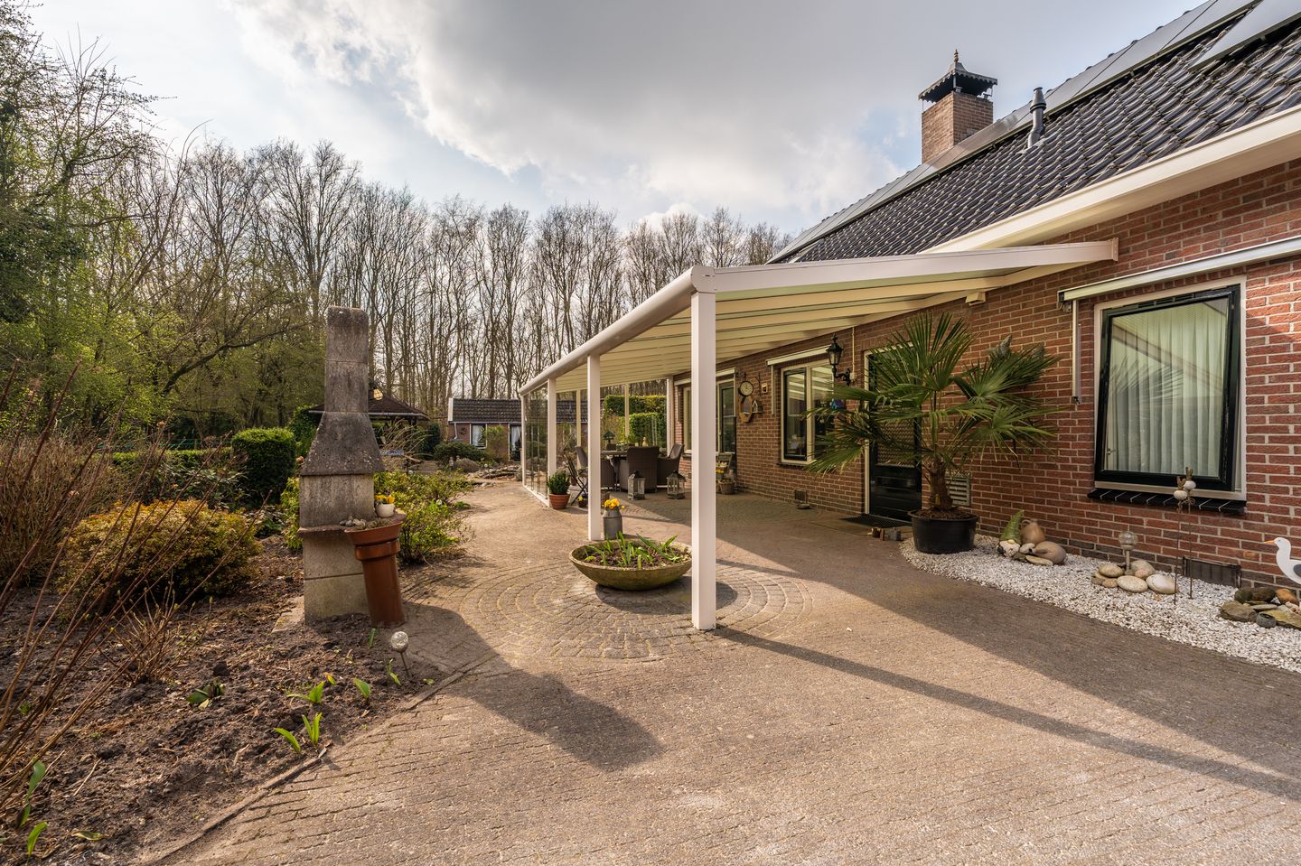 Foto 14 van Lutjeloosterweg 11