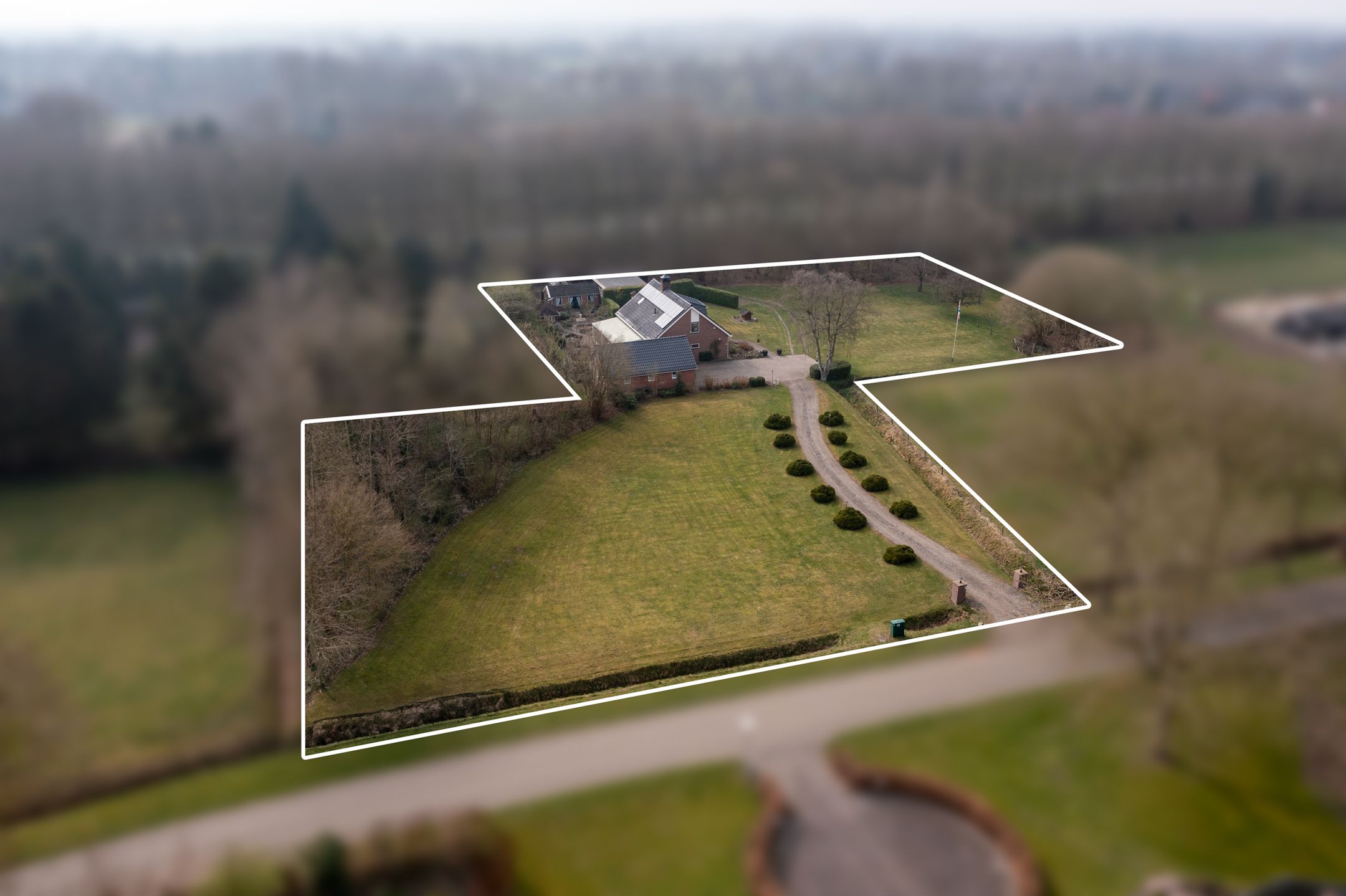 Foto 21 van Lutjeloosterweg 11