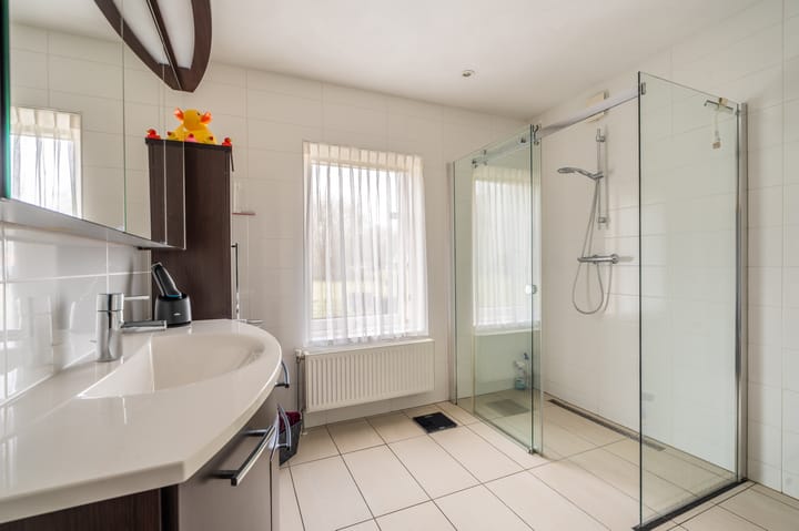 Foto 39 van Lutjeloosterweg 11