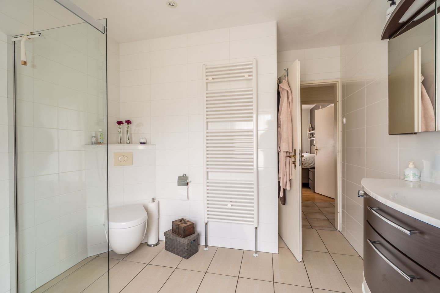 Foto 40 van Lutjeloosterweg 11