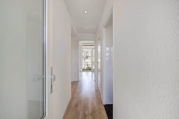 Photo 9 of Reviusstraat 32