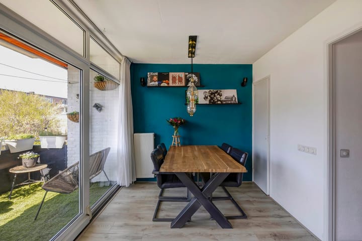 Photo 11 of Reviusstraat 32