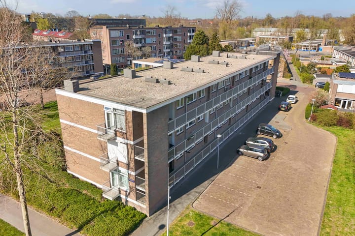 Photo 31 of Reviusstraat 32