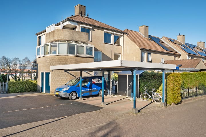 Foto 2 van Van Middachtenmarke 65