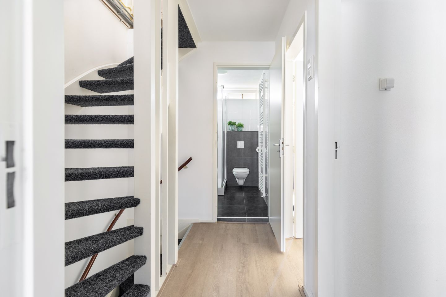 Photo 20 of Jean Monnetstraat 62