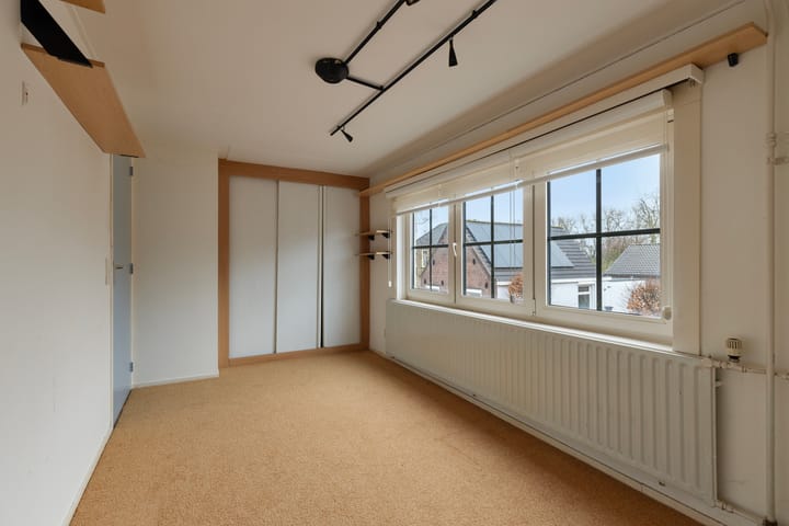 Photo 20 of Orthen 188-D