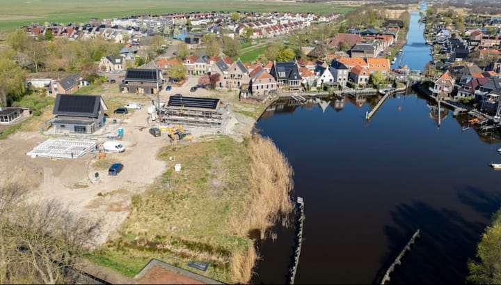 Foto 1 van Westeinde - De Whaa kavels aan vaarwater