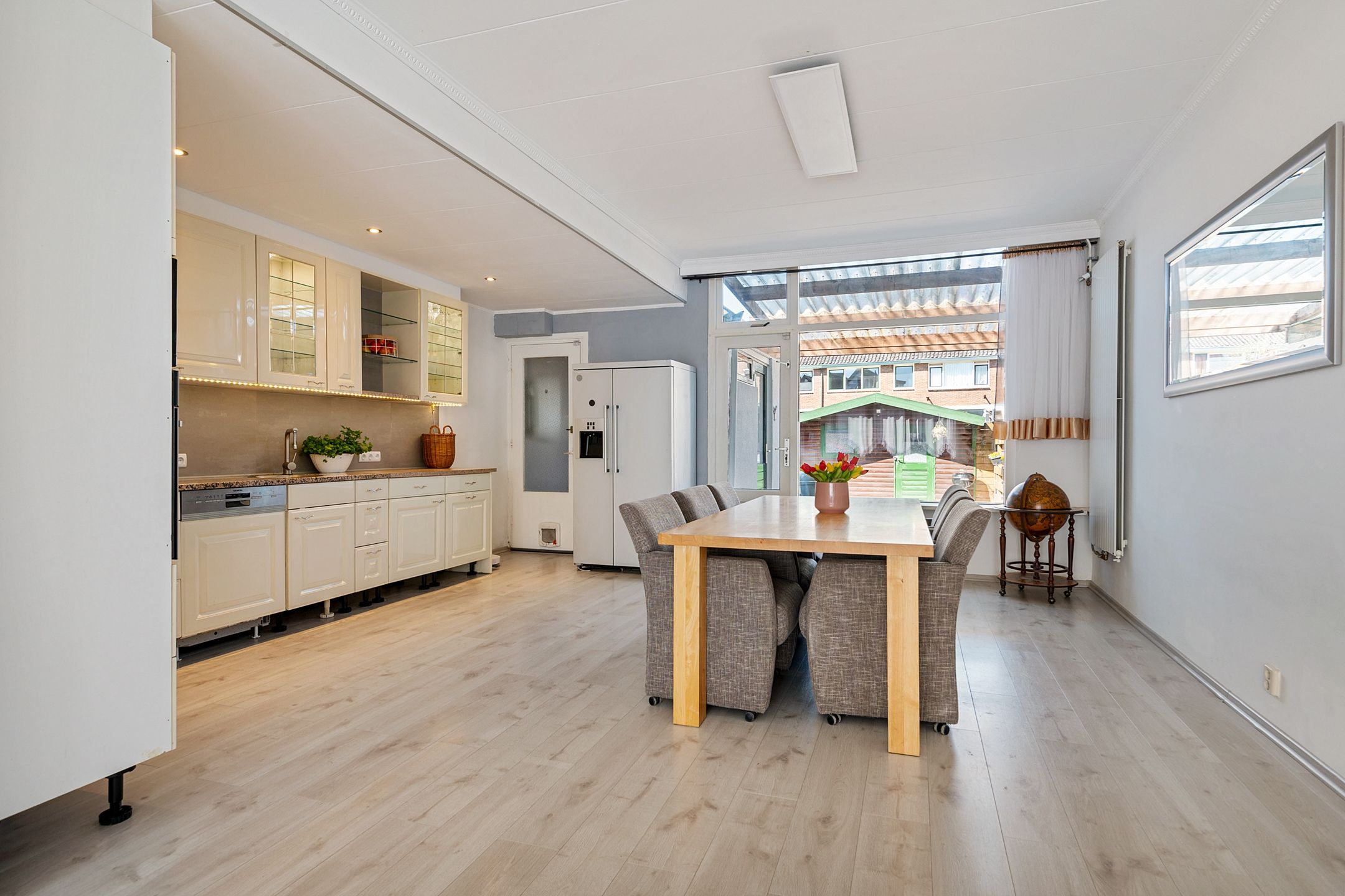 Photo 3 of Wijkerstraatweg 261