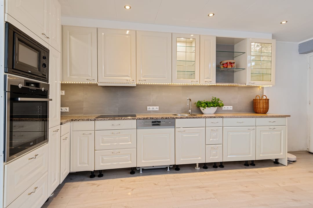 Photo 7 of Wijkerstraatweg 261