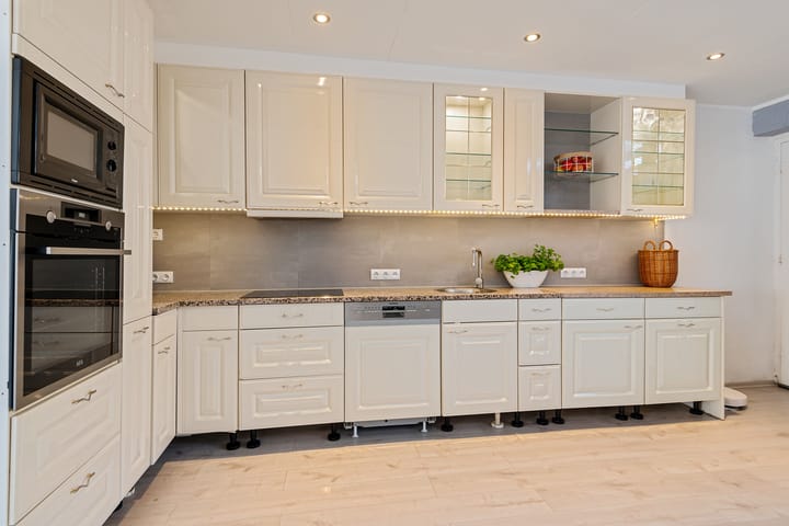 Photo 7 of Wijkerstraatweg 261