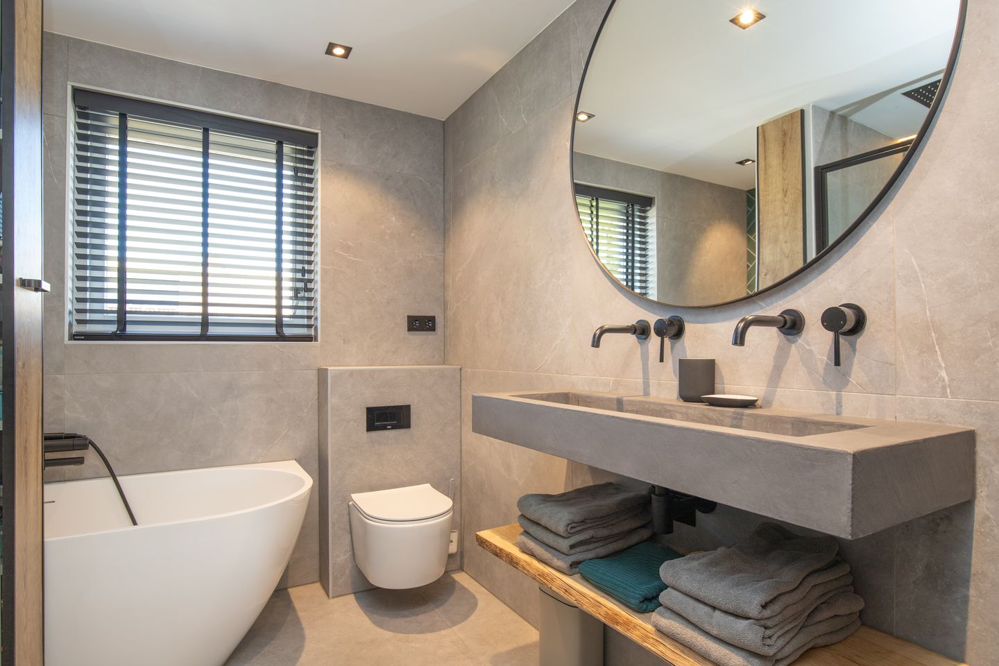 Foto 25 van Van Hogendorplaan 23