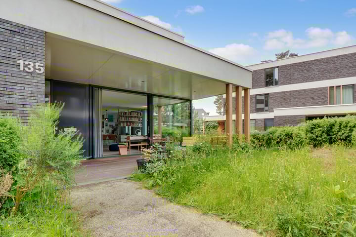 Photo 36 of Prinses Catharina Amalialaan 135