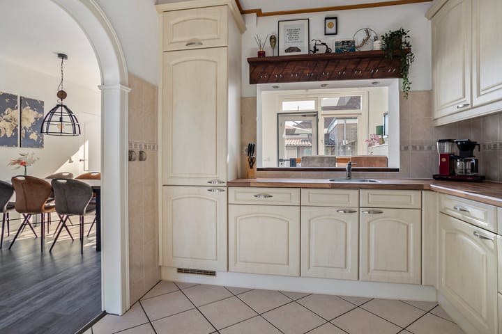 Foto 18 van Pieter van Botlantlaan 4