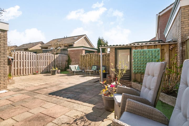 Foto 36 van Pieter van Botlantlaan 4