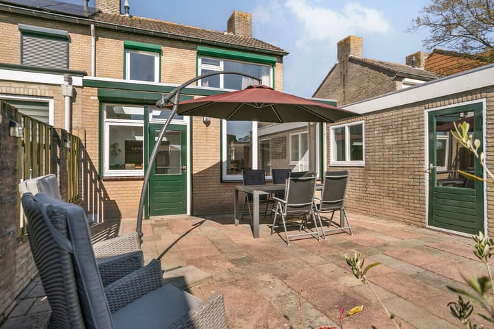 Foto 38 van Pieter van Botlantlaan 4