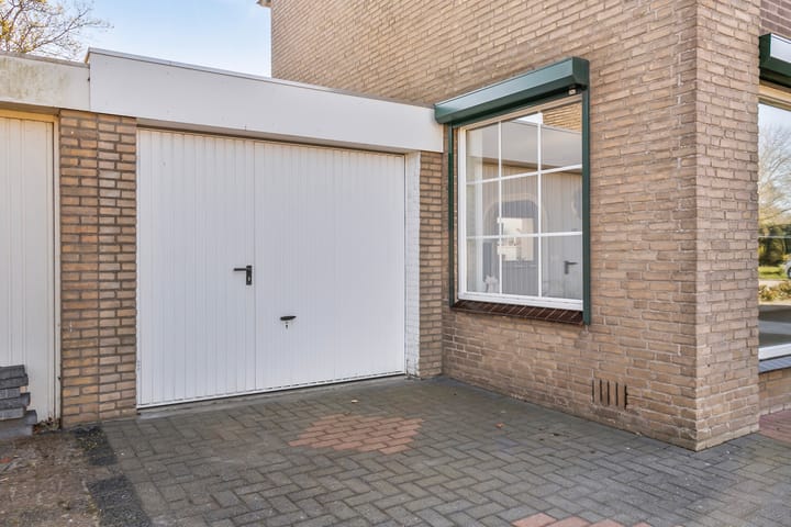 Foto 41 van Pieter van Botlantlaan 4