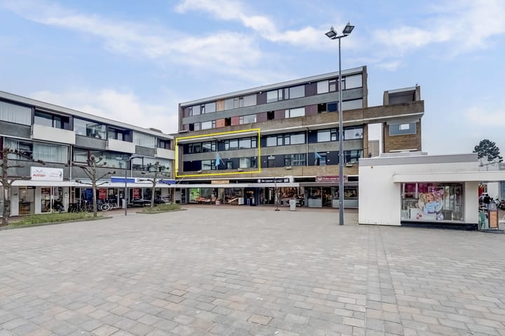 Photo 2 of Loosduinse Hoofdplein 211