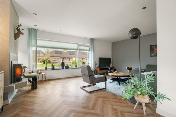 Foto 8 van Roncallistraat 38