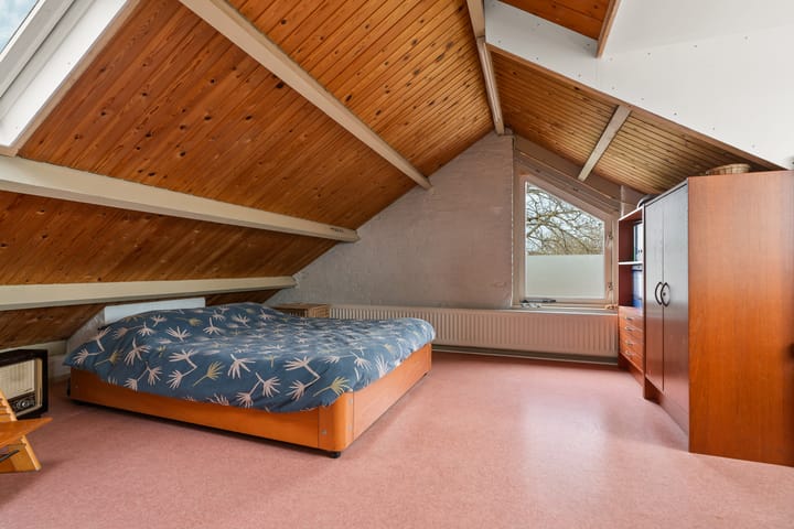 Foto 27 van Roncallistraat 38