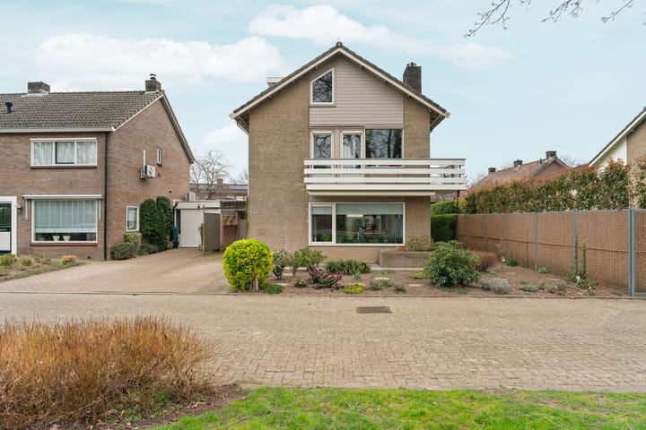 Foto 31 van Roncallistraat 38