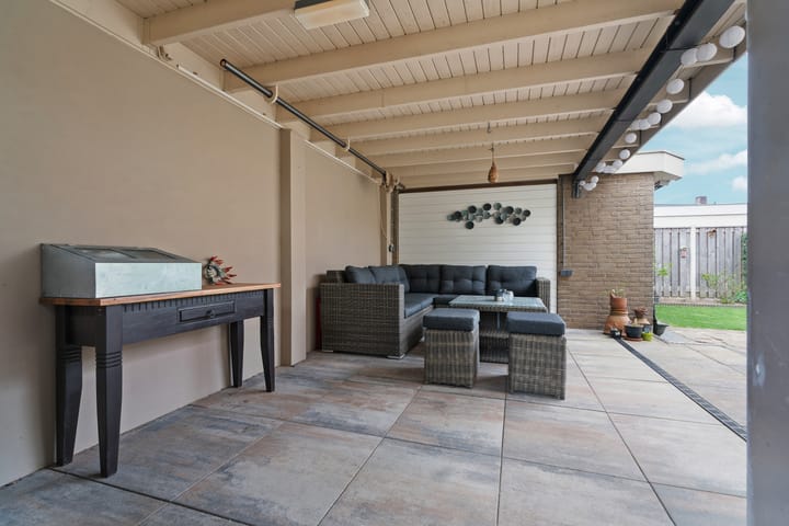 Foto 33 van Roncallistraat 38