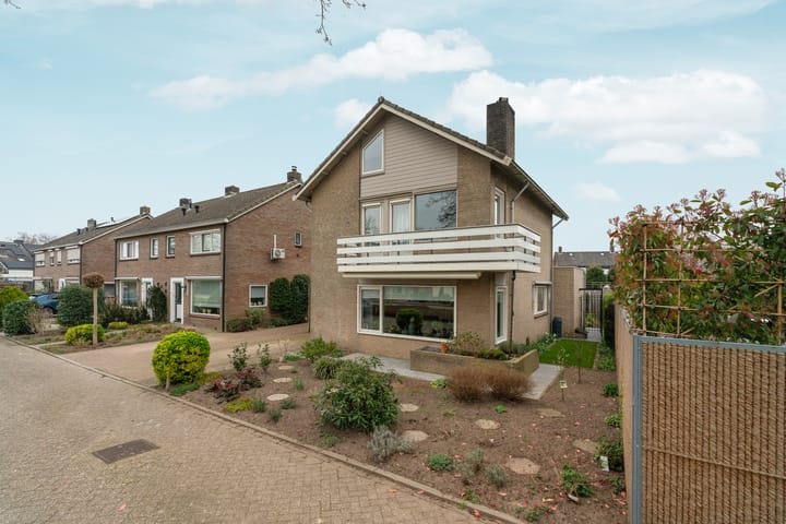 Foto 38 van Roncallistraat 38