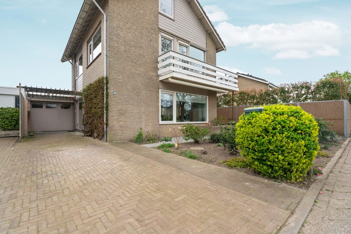 Foto 39 van Roncallistraat 38