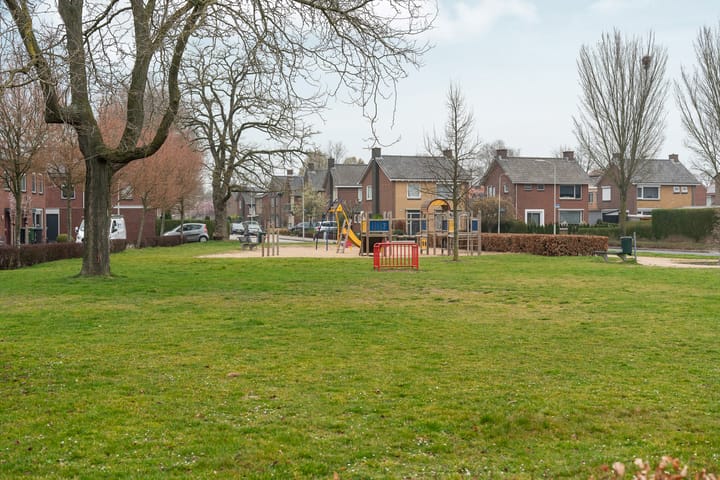 Foto 40 van Roncallistraat 38