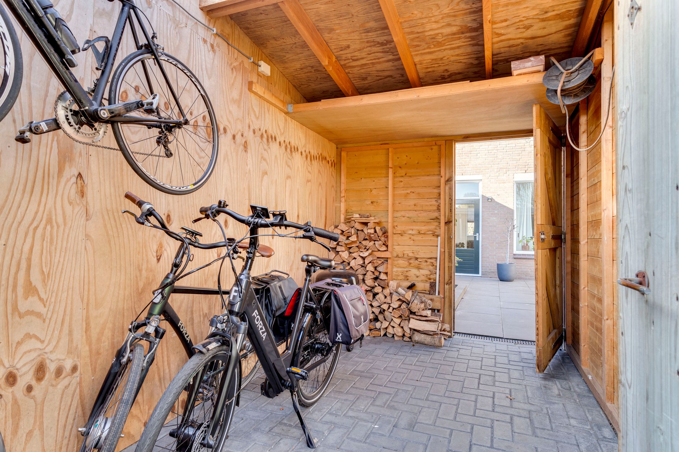 Photo 42 of Schokkerstraat 129