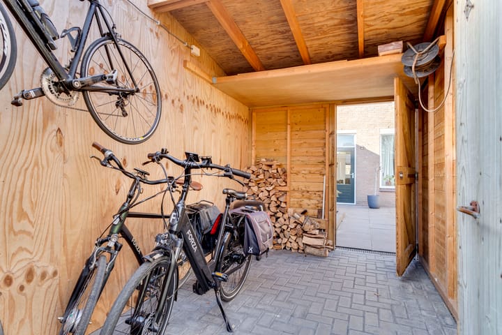 Foto 42 van Schokkerstraat 129