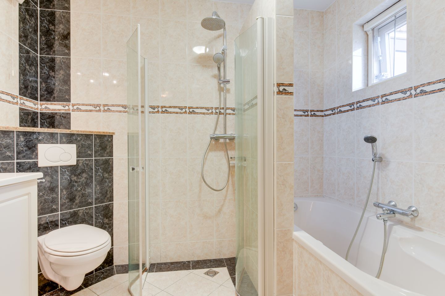 Photo 4 of Wijzend 62