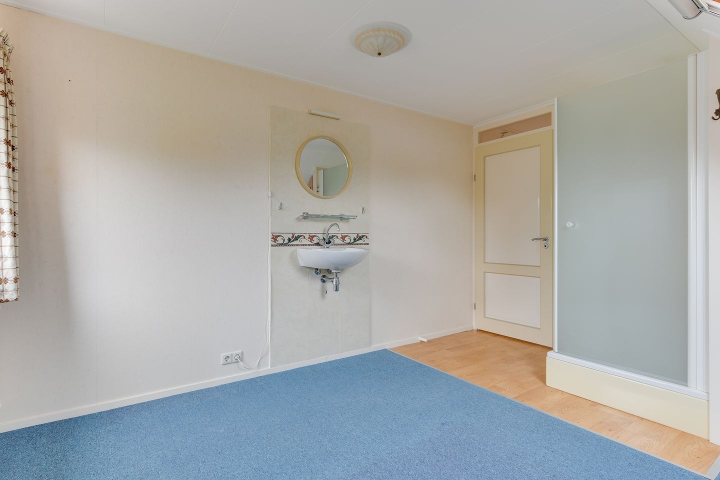 Photo 35 of Wijzend 62