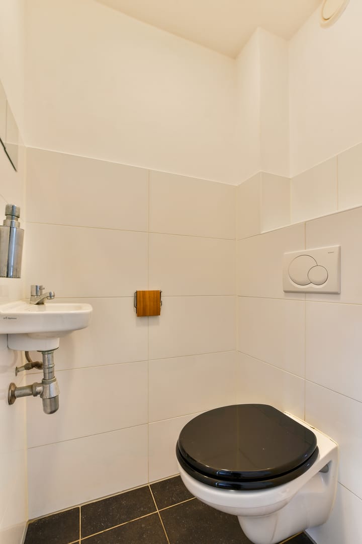 Photo 16 of Vrolikstraat 262-4