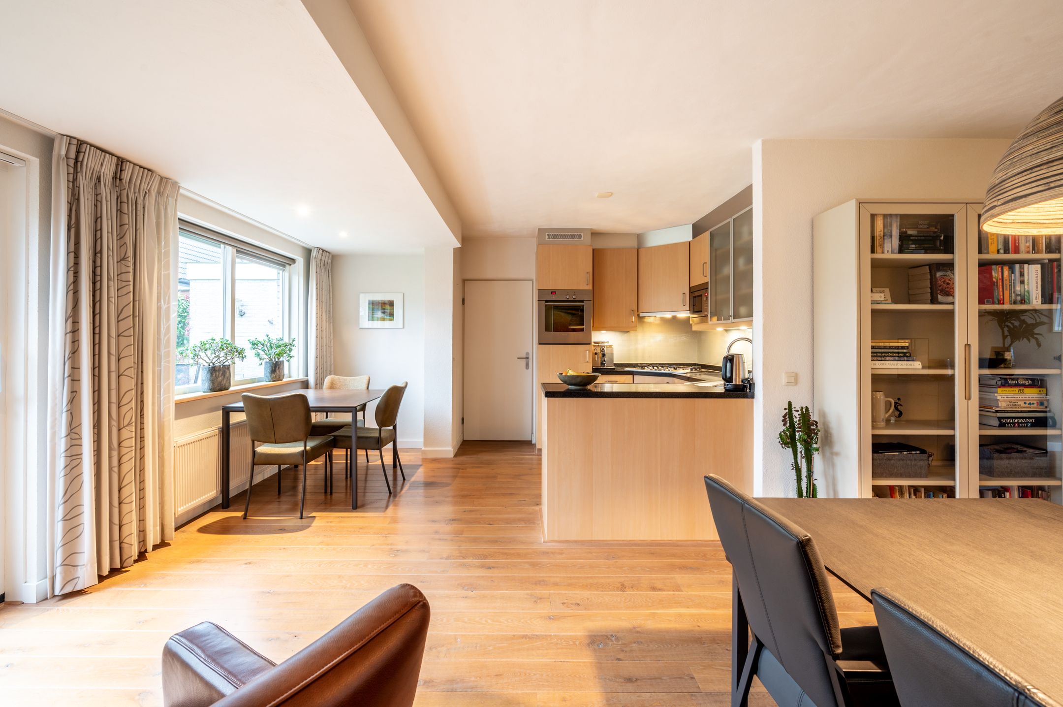 Photo 12 of Van Emsthof 8