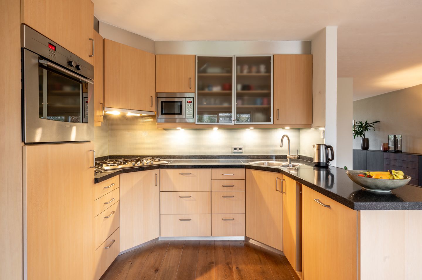 Photo 14 of Van Emsthof 8