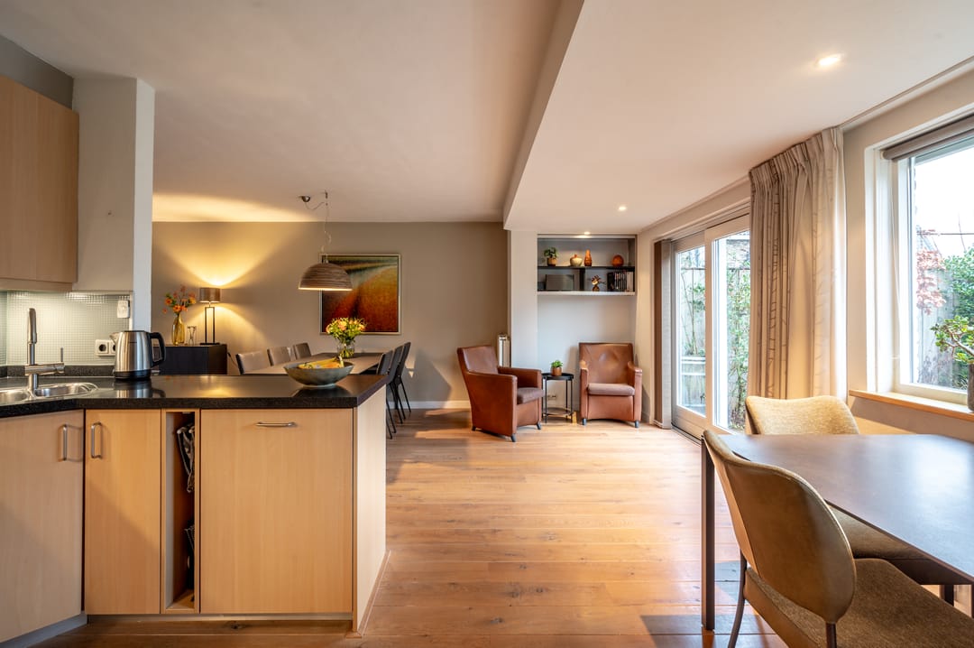 Photo 16 of Van Emsthof 8