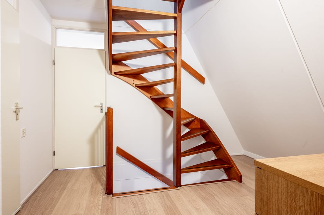 Photo 32 of Van Emsthof 8