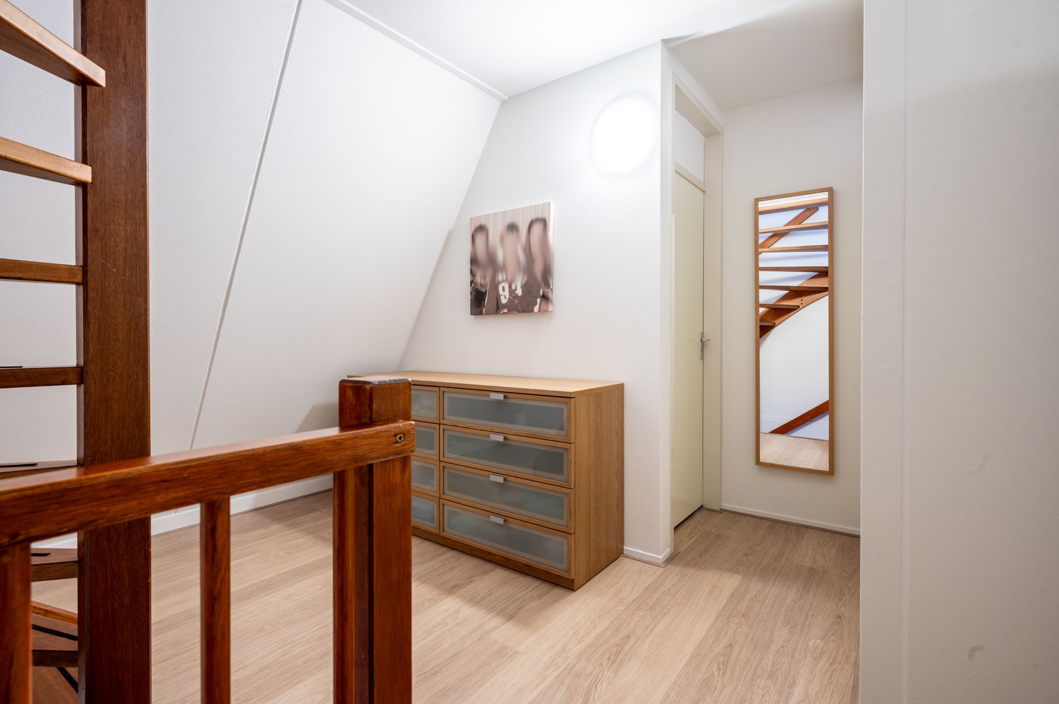 Photo 33 of Van Emsthof 8