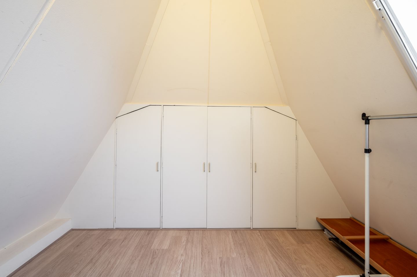 Photo 34 of Van Emsthof 8