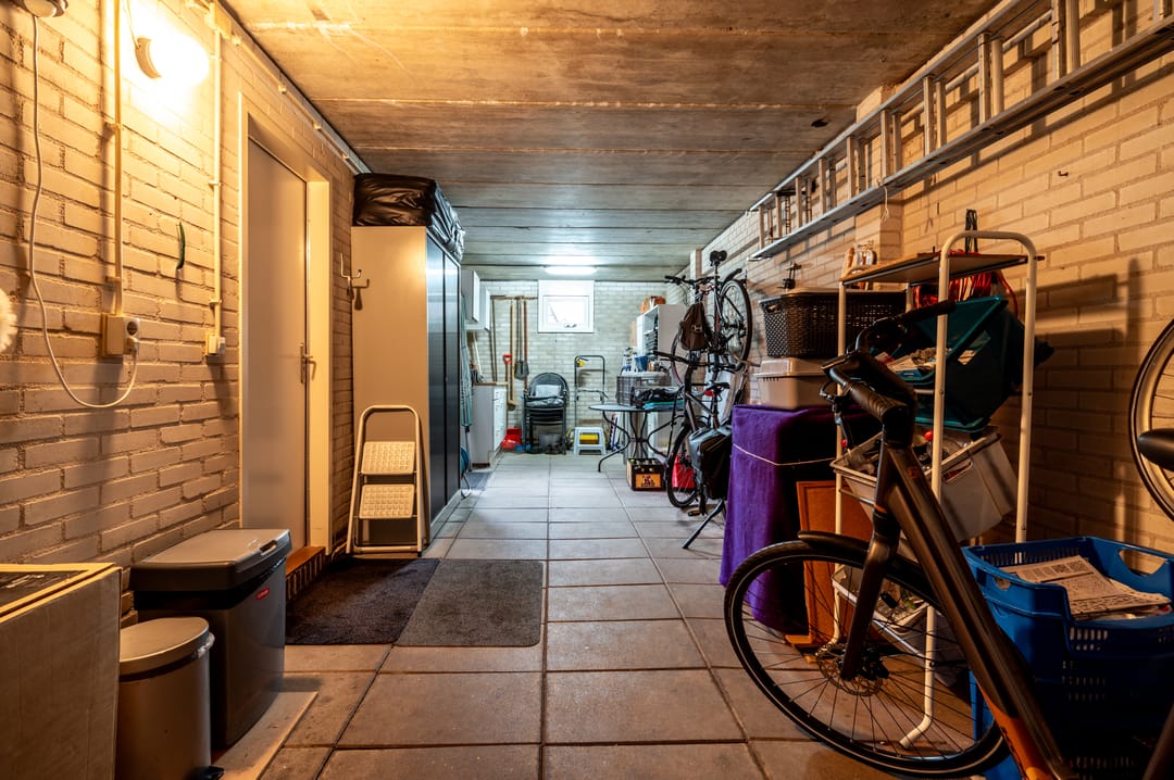 Photo 38 of Van Emsthof 8